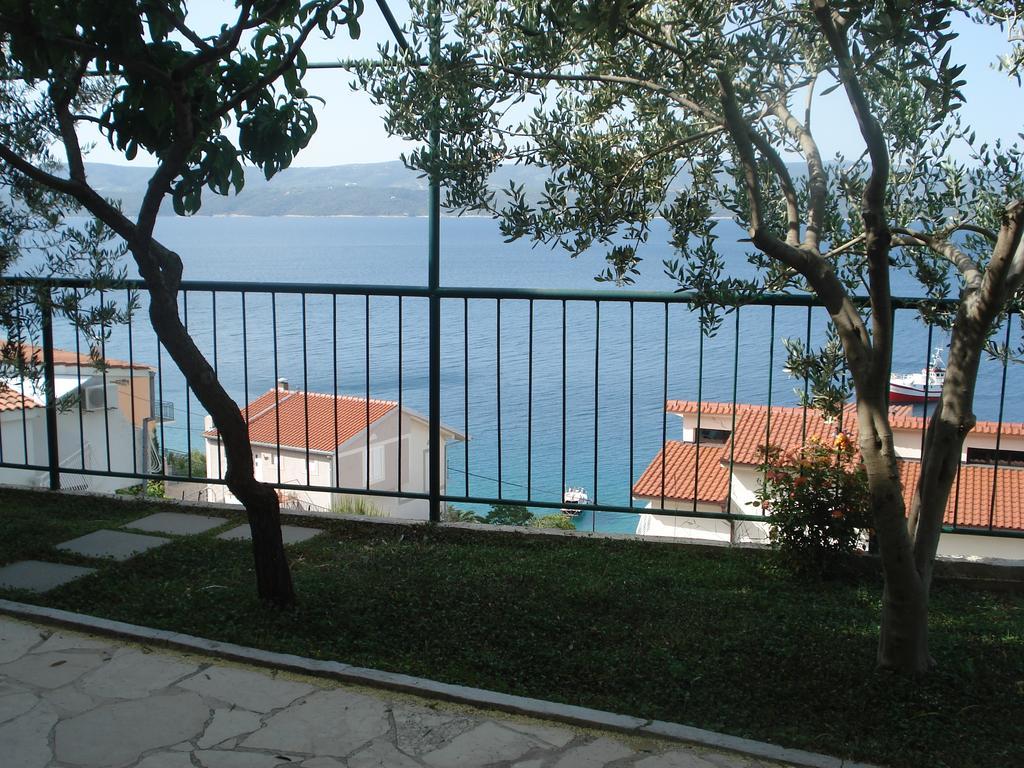 Apartments Smiljana Omiš Eksteriør billede