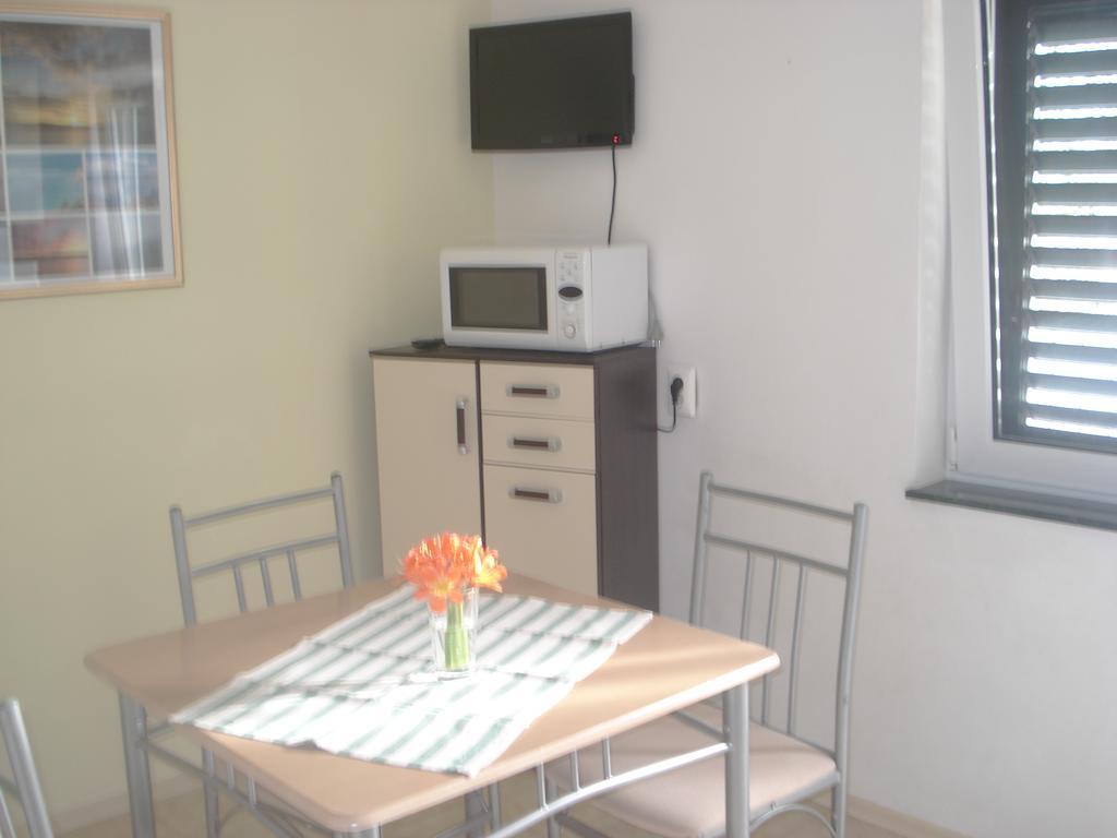 Apartments Smiljana Omiš Eksteriør billede