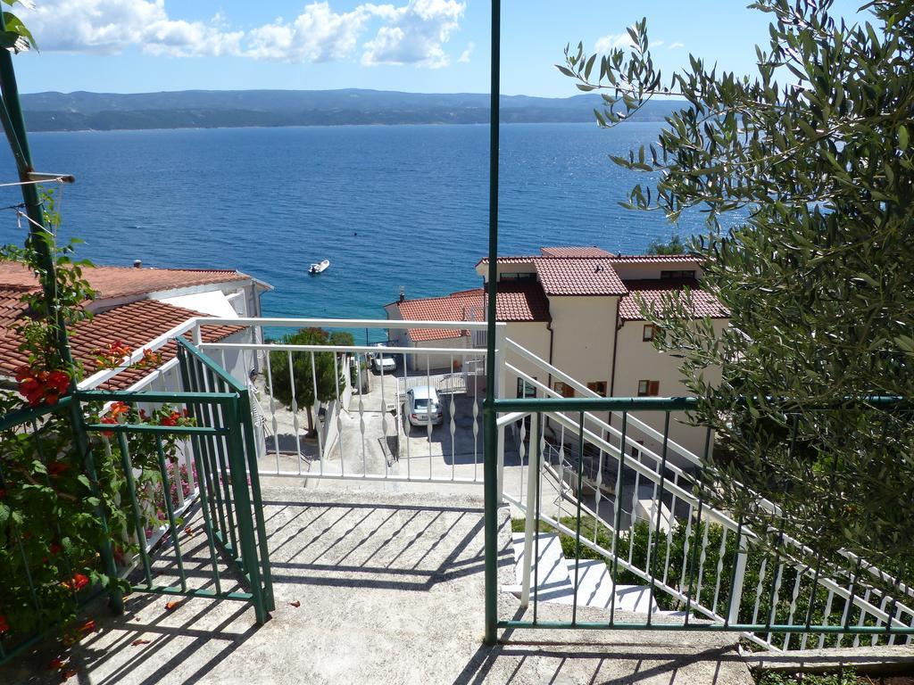 Apartments Smiljana Omiš Eksteriør billede