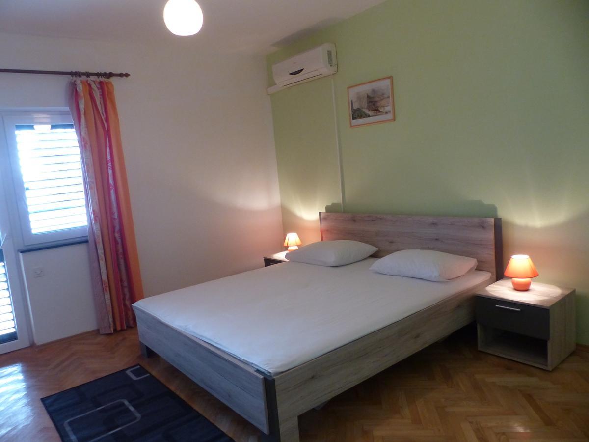 Apartments Smiljana Omiš Eksteriør billede